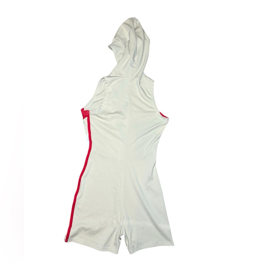 Tan and red romper with hoodie sz M - Picture 4 of 5